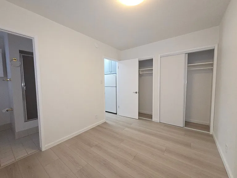 240-246 Cruzero St #244 — Photo 8