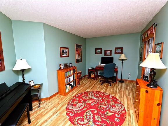 5th image of 13909 Basswood Cir