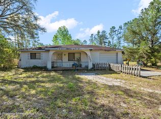 14388 Hurricane Dr, Weeki Wachee, FL 34614