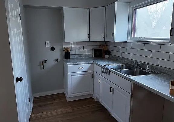 4th image of 3018 Telegraph Rd
