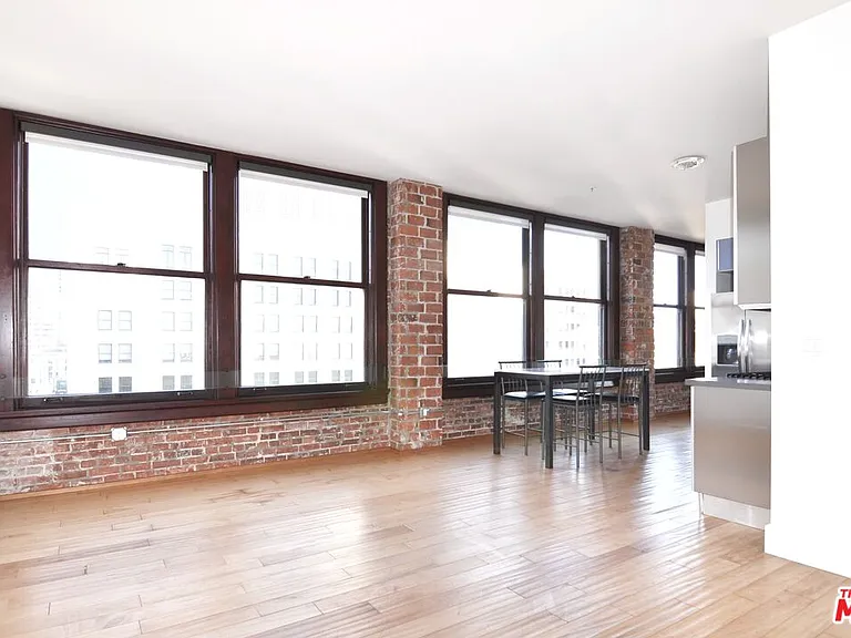 460 S Spring St #1001 — Photo 3