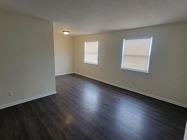 6508 Hackel Dr — Photo 2