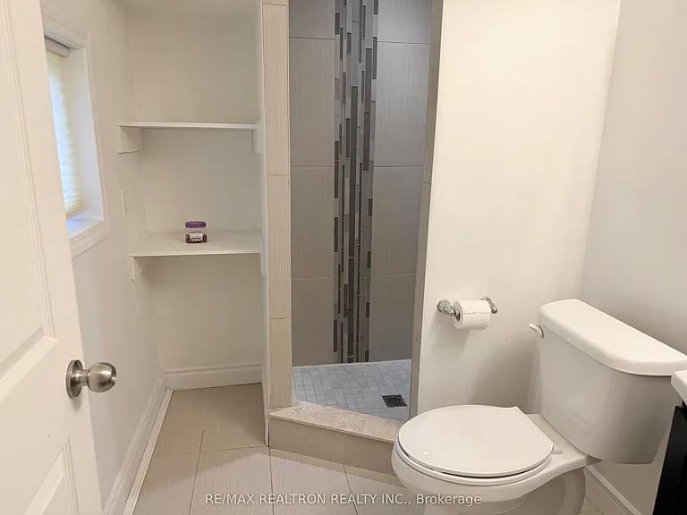 782 Churchill Ln — Photo 25