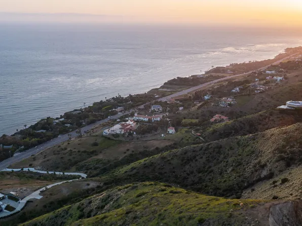 4130 Encinal Canyon Rd, Malibu, CA 90265