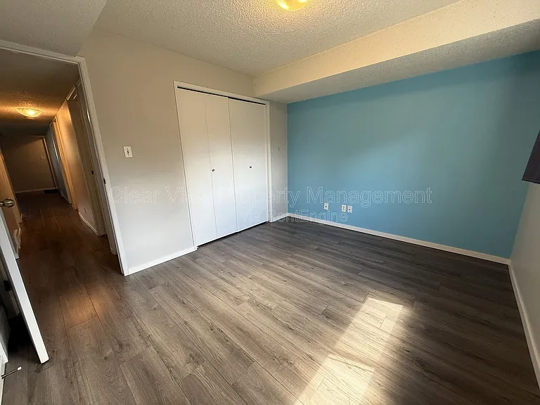 625 Columbia Blvd W #B — Photo 11
