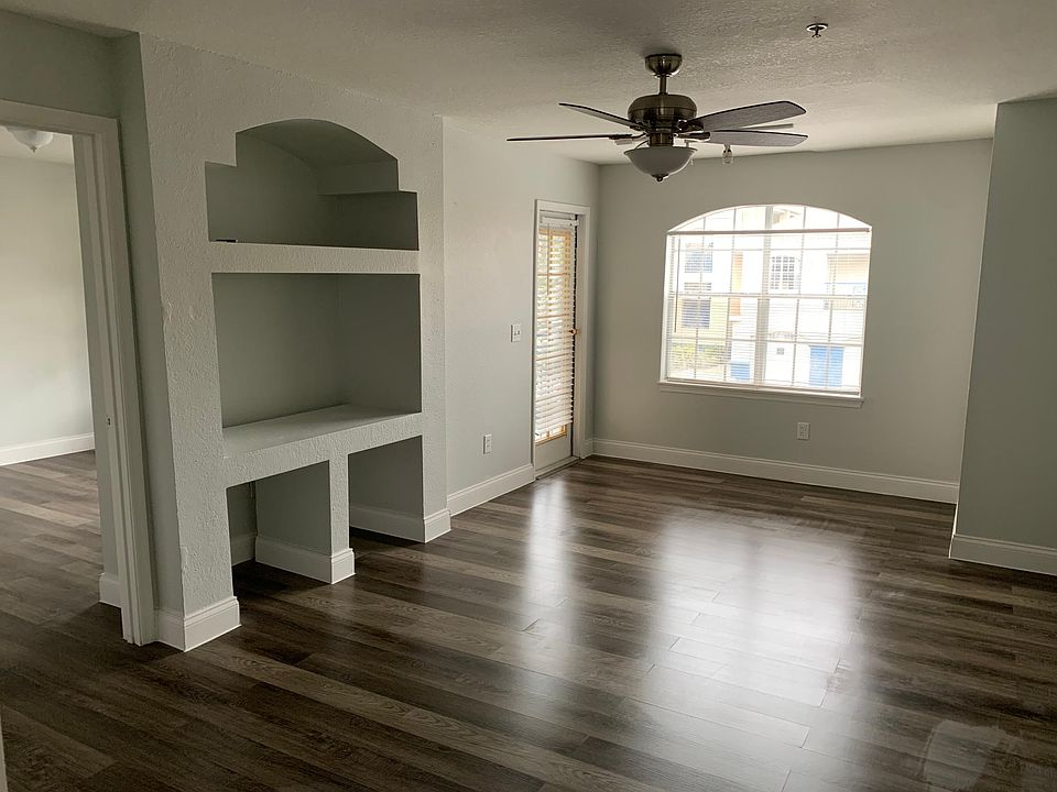1st image of 7350 Westpointe Blvd APT 228