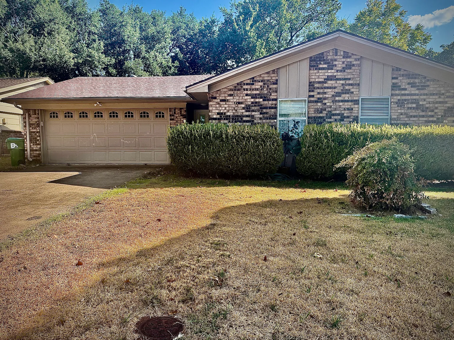 3 bed, 1364 sqft, $1,950 — Photo 2