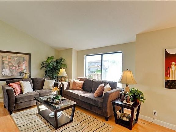 2nd image of 15425 La Mar Dr