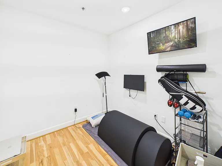 2520 Robinhood St #506 — Photo 4