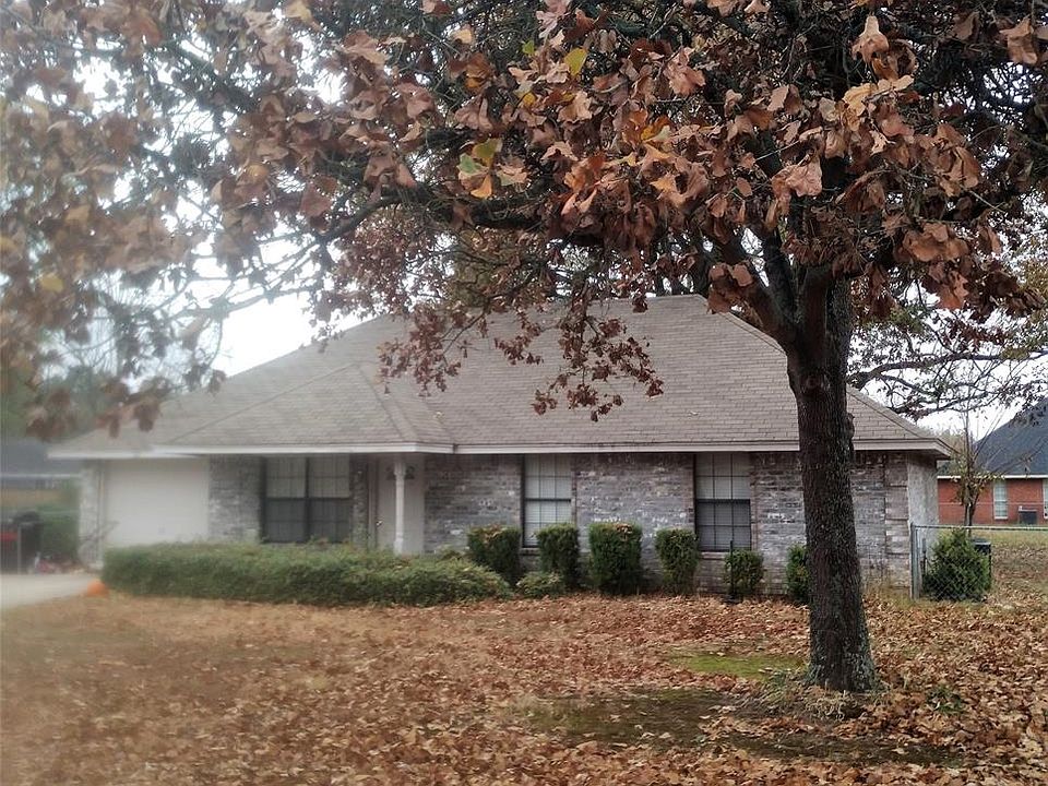 1st image of 301 Town East Dr