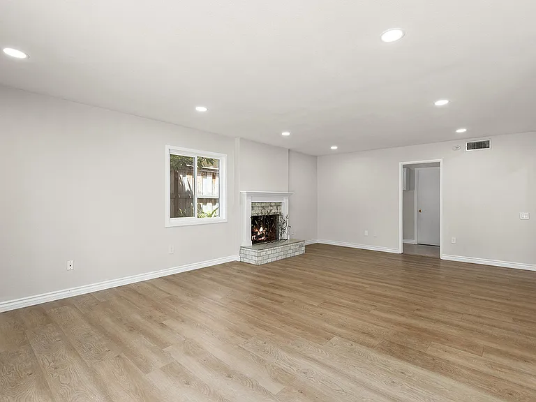 11342 Del Diablo St — Photo 19