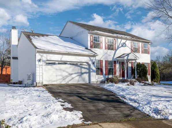 21 Little Brook Cir, Fredericksburg, VA 22405