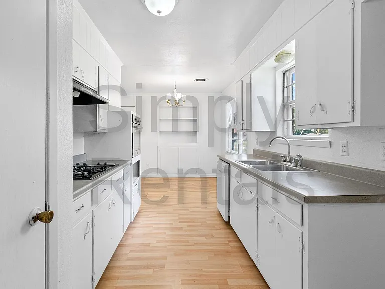 3500 Nashville Ave — Photo 11