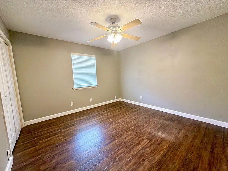 10812 Windridge Dr — Photo 9