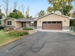 7371 Old Mill Rd, Centerville, MN 55038