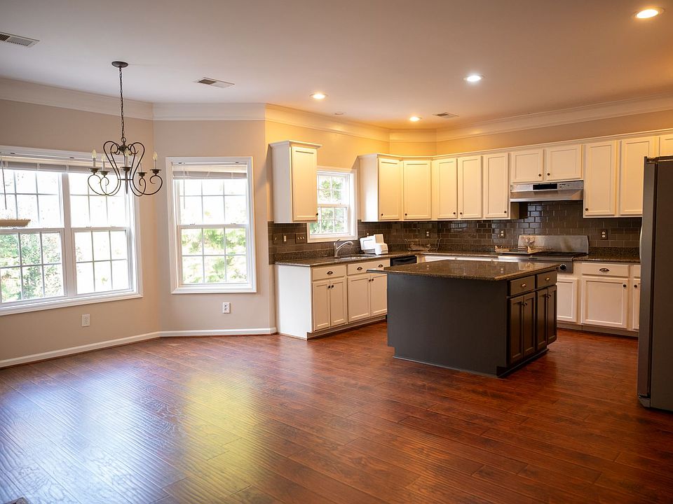 1st image of 3717 Worthing Ct