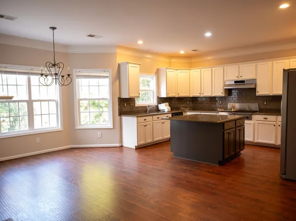 3717 Worthing Ct, Greensboro, NC 27455