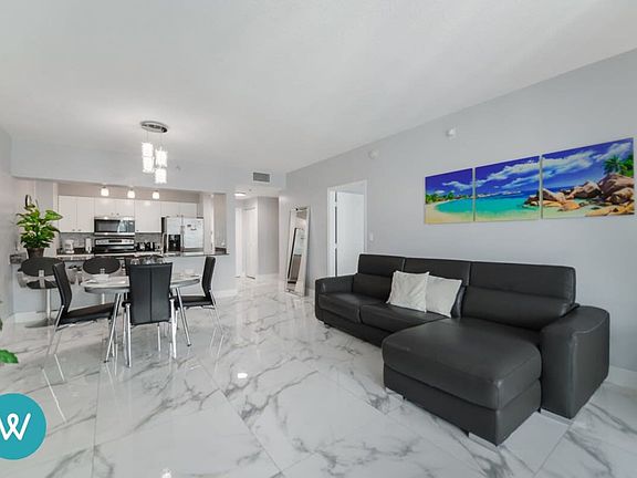 3rd image of 1200 Brickell Bay Dr Floor 42-ID1022233P