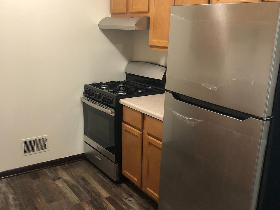 1st image of 6011 W Port Ave #202