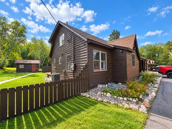 9221 Interlachen Rd, Nisswa, MN 56468
