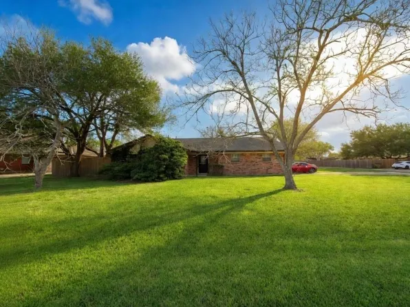 4717 E 33rd St, Dickinson, TX 77539