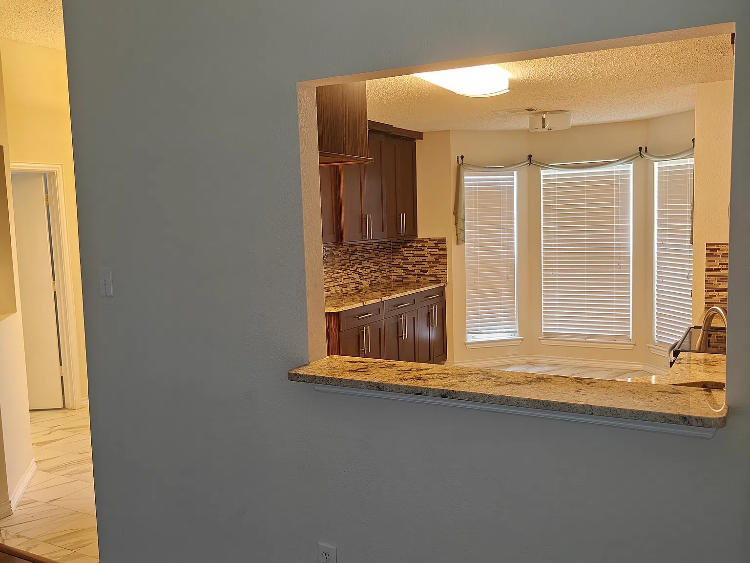 3 bed, 1462 sqft, $2,100 — Photo 4