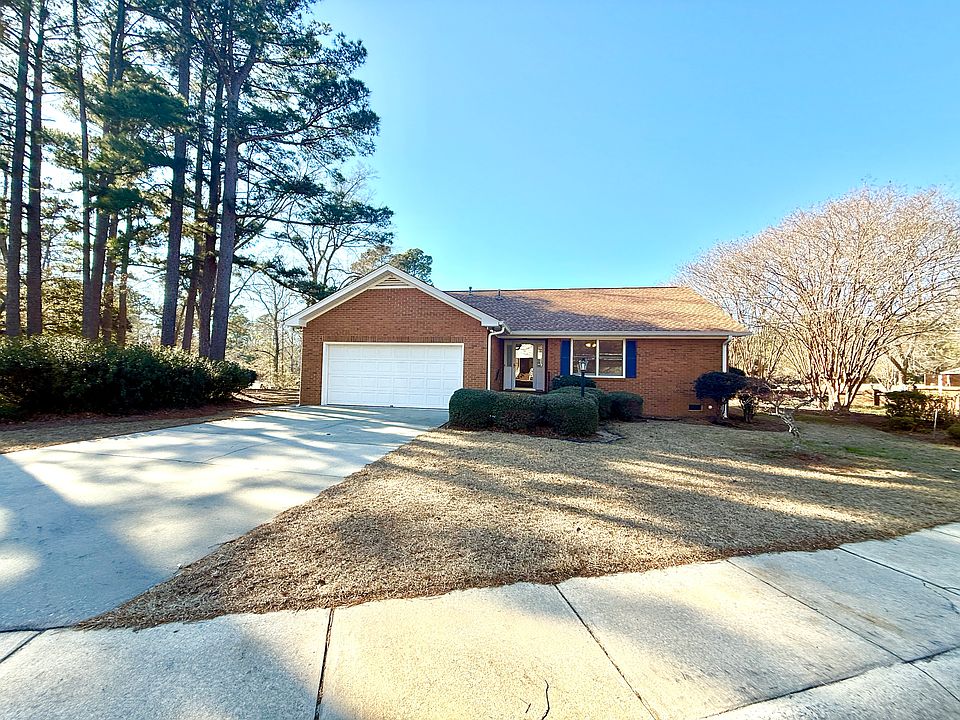1st image of 1 Meadowcrest Dr