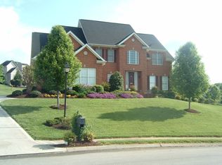 406 Gwinhurst Rd, Farragut, TN 37934