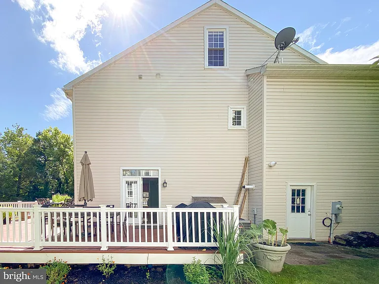 1947 Fay Pl — Photo 43
