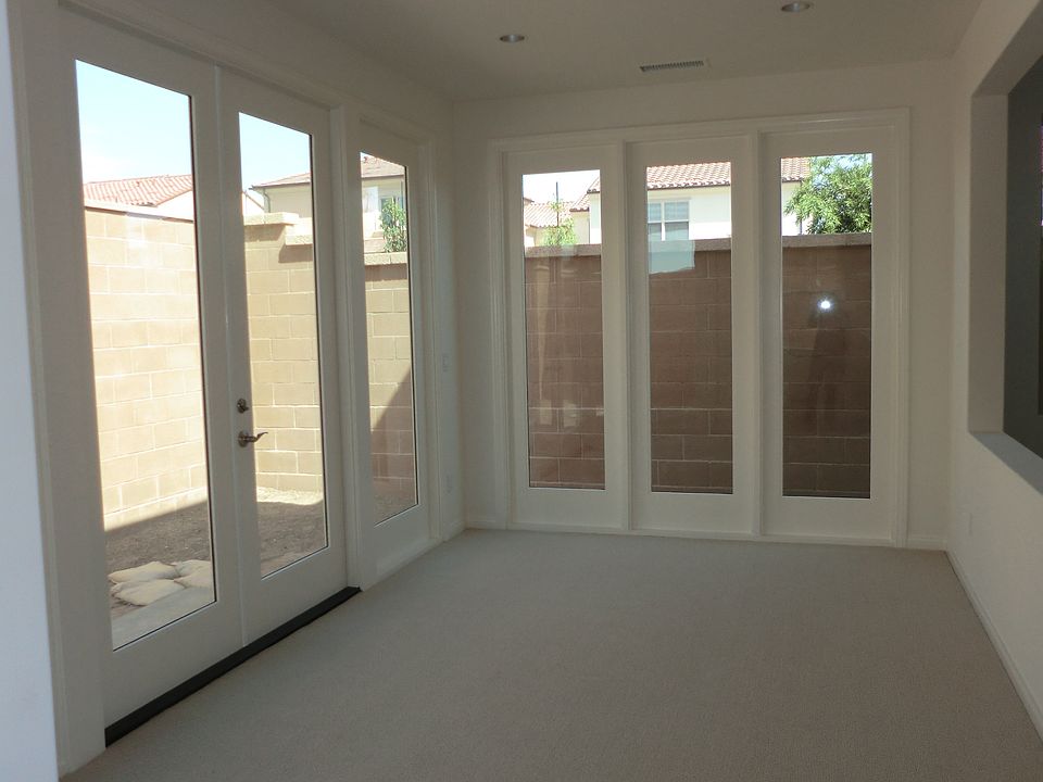 2nd image of 53 Coleridge