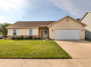 1120 Ascot Dr, Rantoul, IL 61866