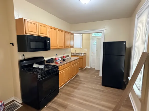 224 Lloyd St, New Haven, CT