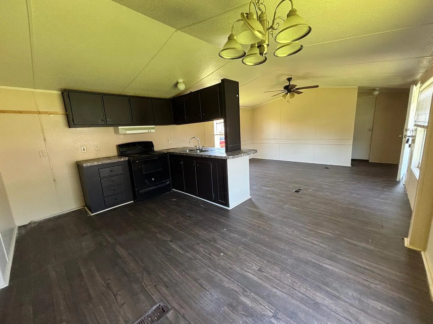 2800 Katy Hockley Cut Off Rd - 1066 — Photo 2