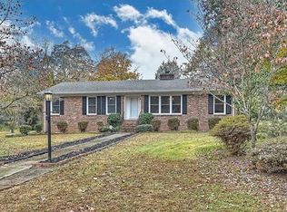 202 Forest Dr, Mount Holly, NC 28120