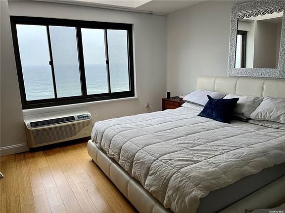 3rd image of 100 W Broadway APT 7U