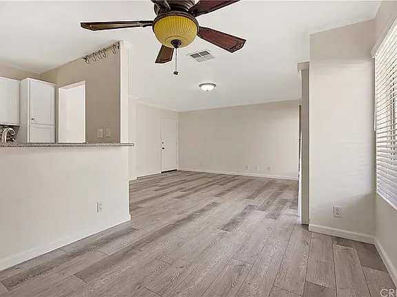 1 bed, 930 sqft, $2,200 — Photo 3