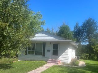707 W Bourke St, Macon, MO 63552