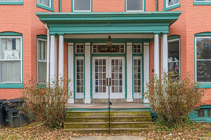 1 bed, 1.0 bath, 700 sqft, $995 — Photo 4