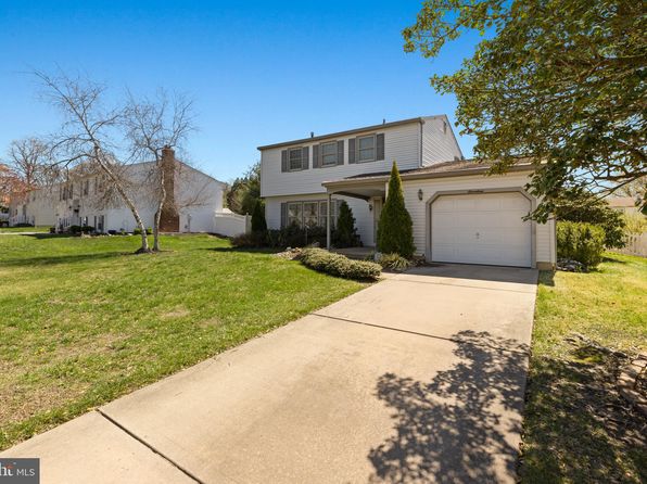 17 Brandywine Rd, Laurel Springs, NJ 08021