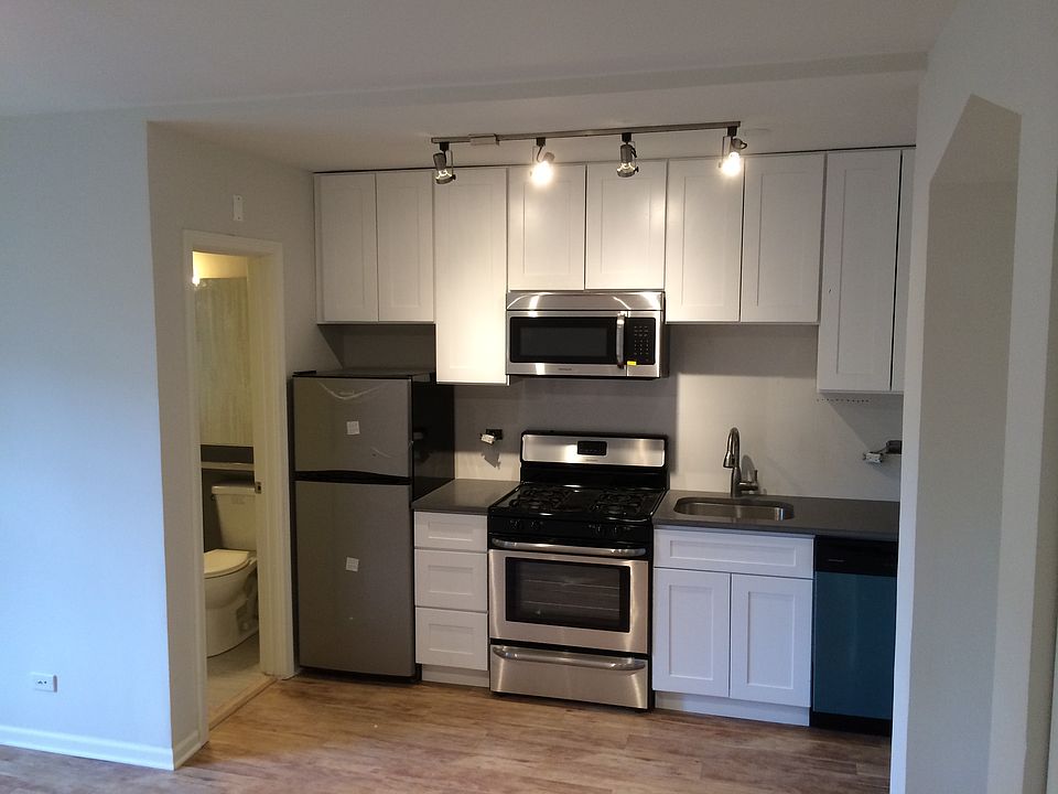 2nd image of 3137 W Wellington Ave #1