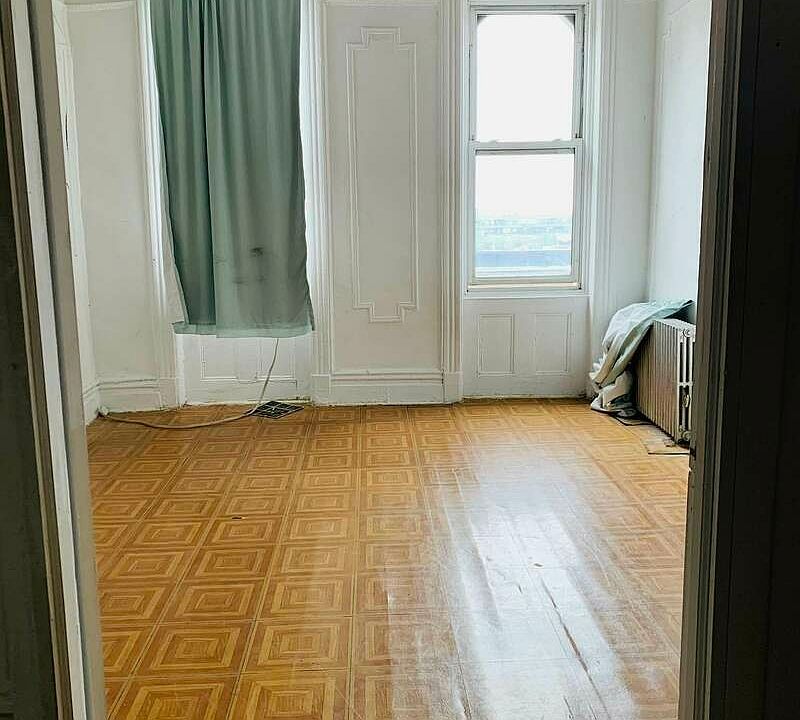 1st image of 886 Flushing Ave APT 4