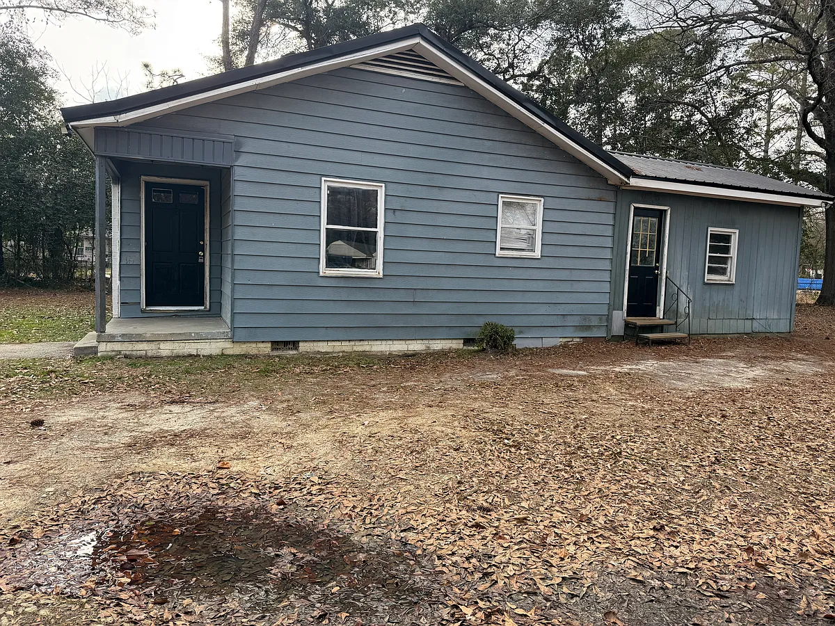 Building Photo - 307 Camellia Cir