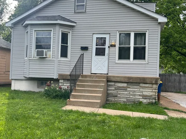 2425 Wheaton Ave, Saint Louis, MO 63114