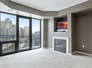 500 E Grant St APT 1303, Minneapolis, MN 55404