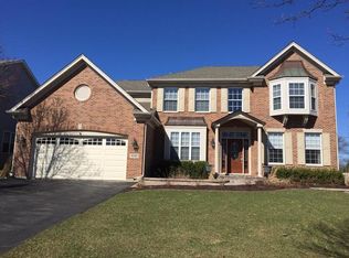 1097 Pearlman Dr, Lake Zurich, IL 60047