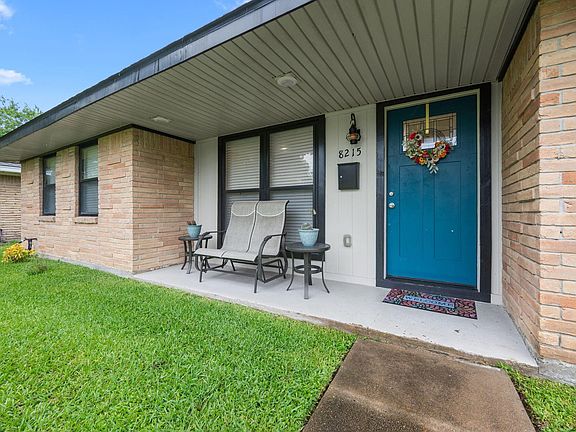 4th image of 8215 Braes River Dr