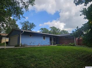 700 Eldon Dr, Lincoln, NE 68510