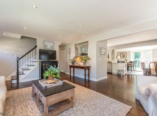 49 Meadow Ln, Bloomfield Twp., NJ 07003