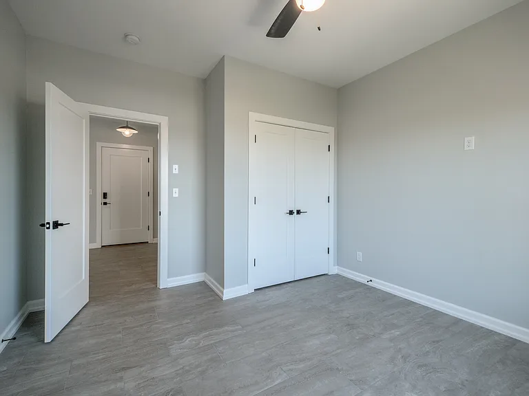 1737 Frankfort Ave #202 — Photo 9