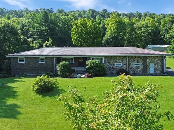 1443 Greenwich Rd, Cherry Tree, PA 15724